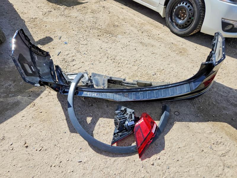 50074556 :رقم المزاد ، 3VV4B7AX5JM211856 vin ، 2018 Volkswagen Tiguan مزاد بيع