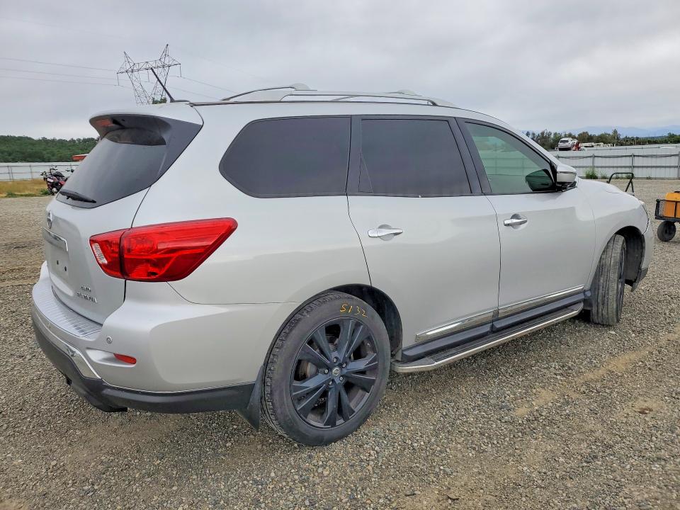 Продажа на аукционе авто 2018 Nissan Pathfinder, vin: 5N1DR2MM1JC607911, номер лота: 50064256