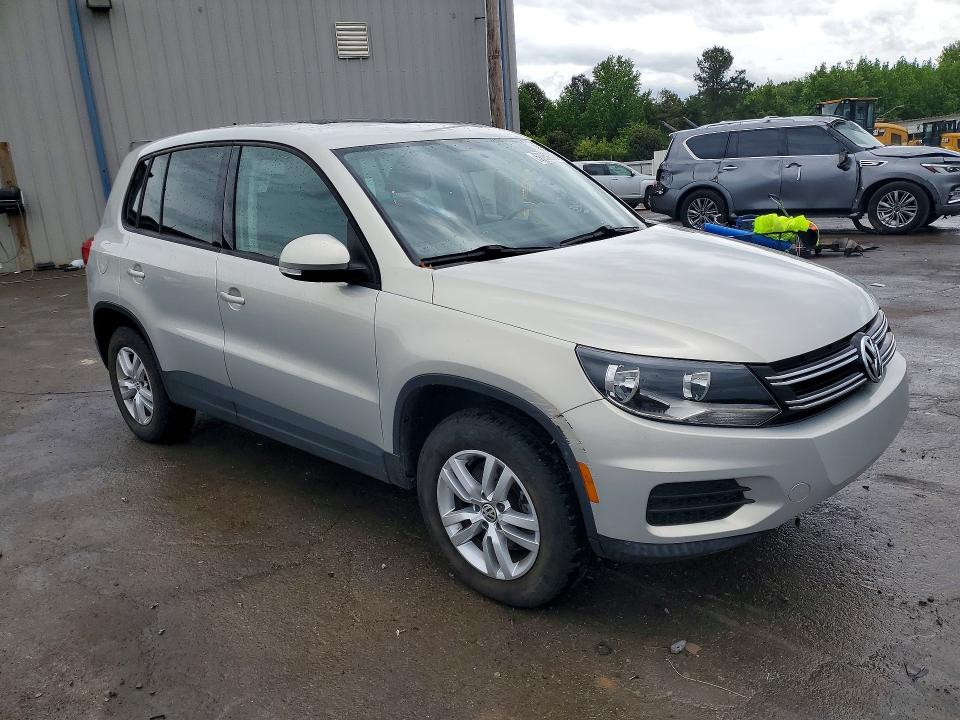 50959576 :رقم المزاد ، WVGAV7AX9DW555358 vin ، 2013 Volkswagen Tiguan مزاد بيع