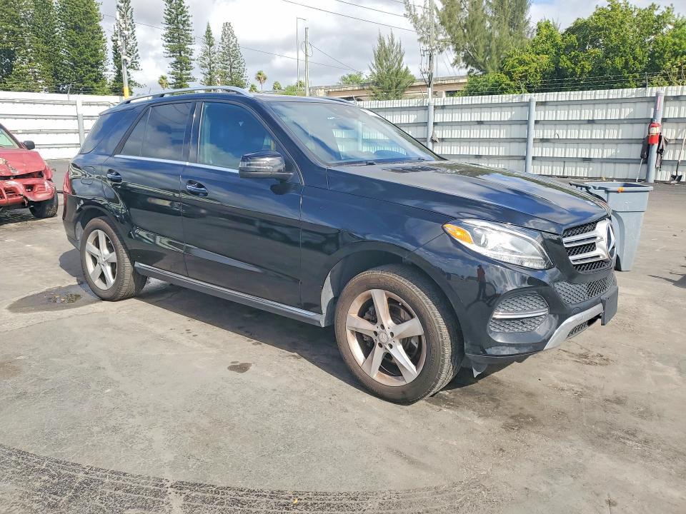 Продажа на аукционе авто 2017 Mercedes-benz Gle, vin: 4JGDA5HB4HA825106, номер лота: 48759836
