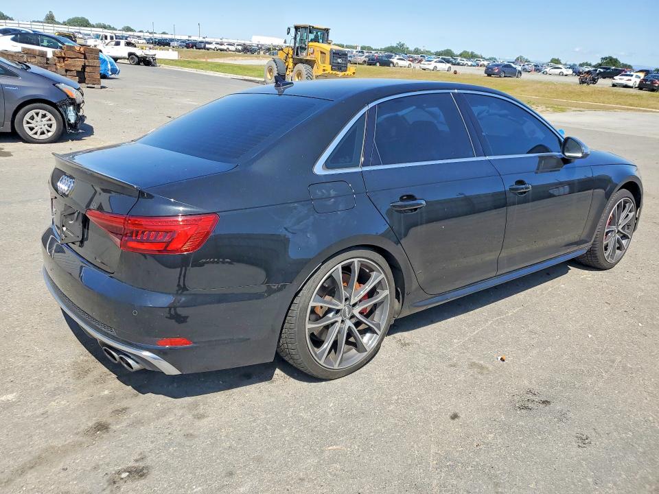 Продажа на аукционе авто 2018 Audi S4, vin: WAUC4AF48JA002041, номер лота: 50346346