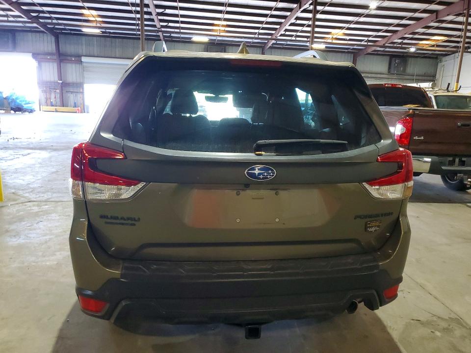 Продажа на аукционе авто 2022 Subaru Forester, vin: JF2SKAMC6NH421518, номер лота: 48276126