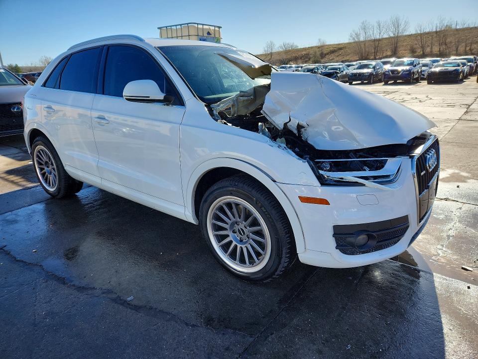 48760966 :رقم المزاد ، WA1EFCFS8FR013429 vin ، 2015 Audi Q3 مزاد بيع