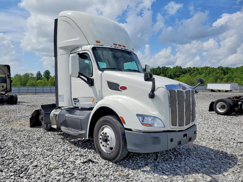 Продаж на аукціоні авто 2018 Peterbilt 579, vin: 1XPBA48X4JD478378, номер лоту: 50602896