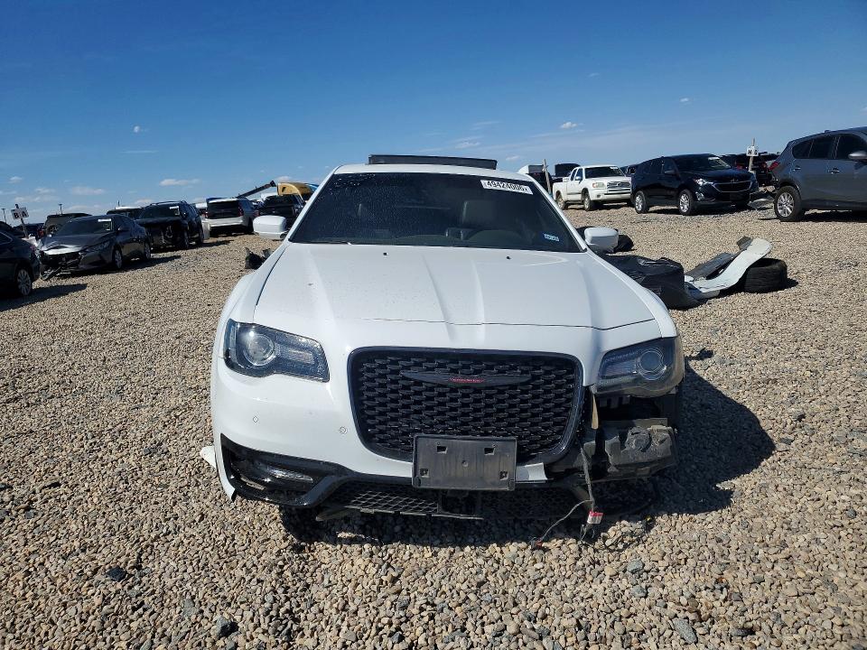 Продажа на аукционе авто 2023 Chrysler 300, vin: 2C3CCABT1PH556250, номер лота: 49424006