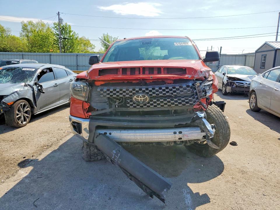 Продаж на аукціоні авто 2018 Toyota Tundra, vin: 5TFDW5F14JX735151, номер лоту: 51844856