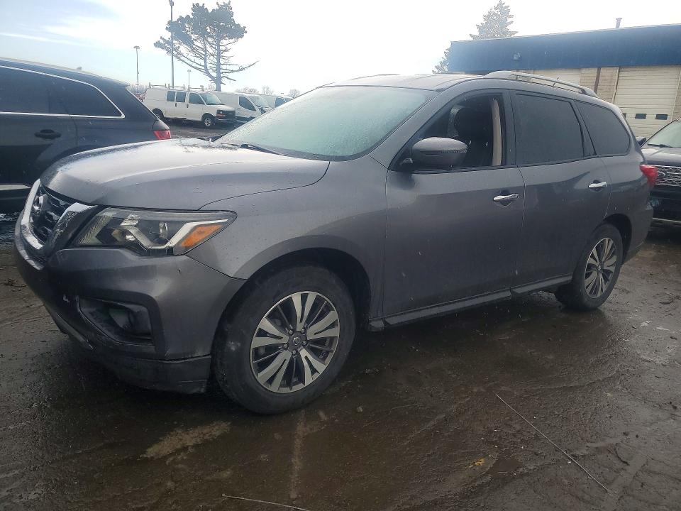 47276076 :رقم المزاد ، 5N1DR2MN5JC604440 vin ، 2018 Nissan Pathfinder مزاد بيع