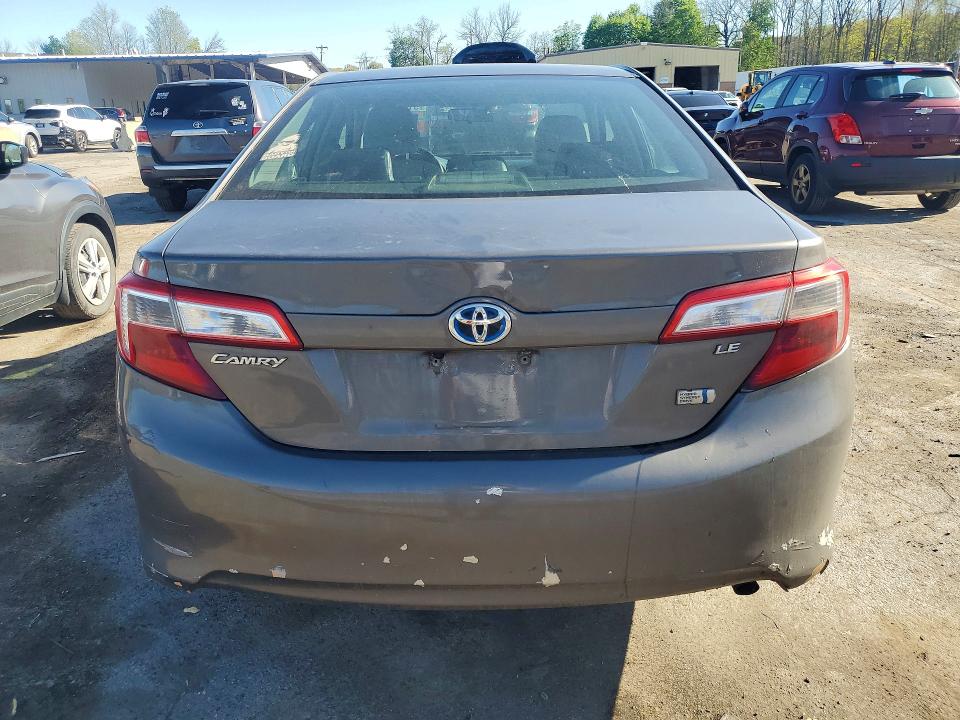 2014 Toyota Camry Hybrid მანქანა იყიდება აუქციონზე, vin: 4T1BD1FK7EU099360, აუქციონის ნომერი: 51456136