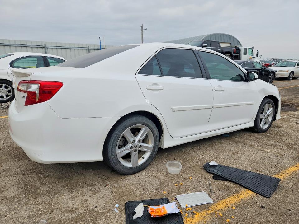 48355226 :رقم المزاد ، 4T1BF1FK4CU194918 vin ، 2012 Toyota Camry مزاد بيع