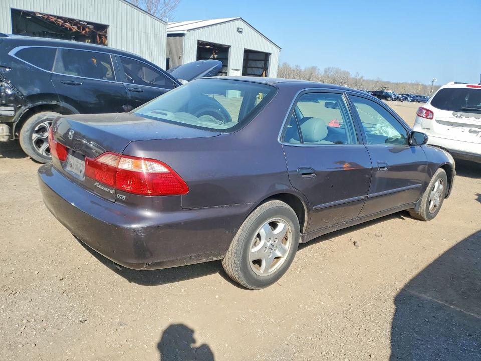 1998 Honda Accord მანქანა იყიდება აუქციონზე, vin: 1HGCG1655WA801318, აუქციონის ნომერი: 50462796