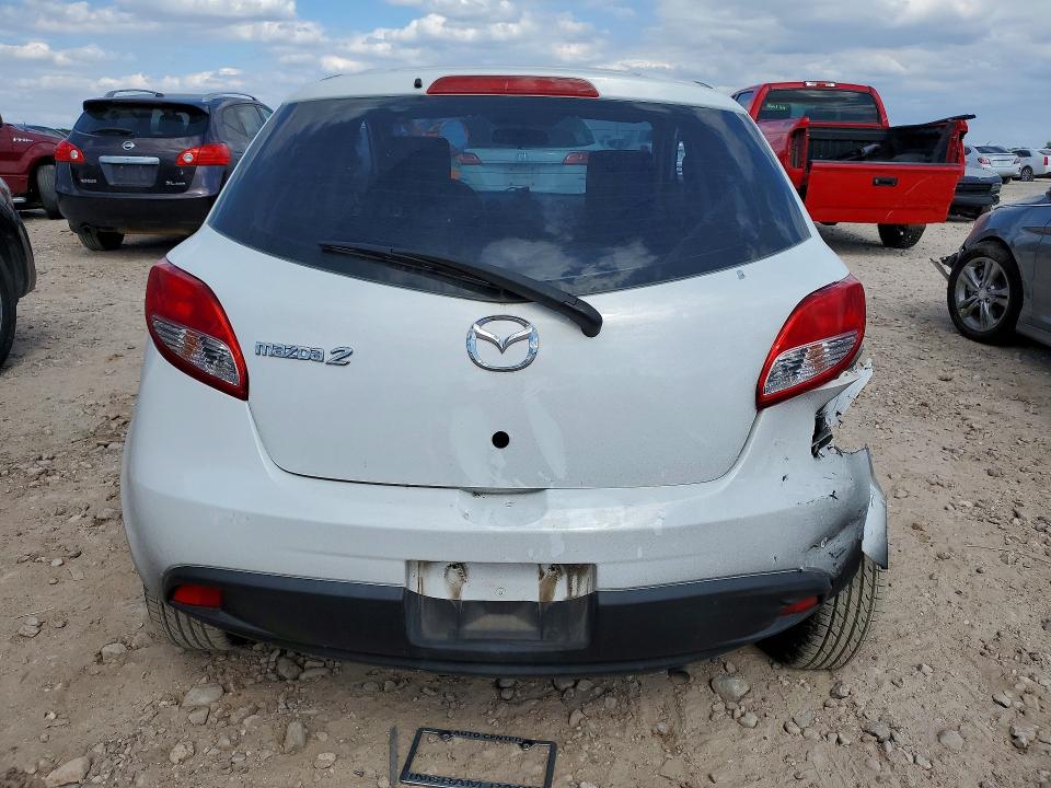 48842126 :رقم المزاد ، JM1DE1HY5B0126604 vin ، 2011 Mazda Mazda2 مزاد بيع
