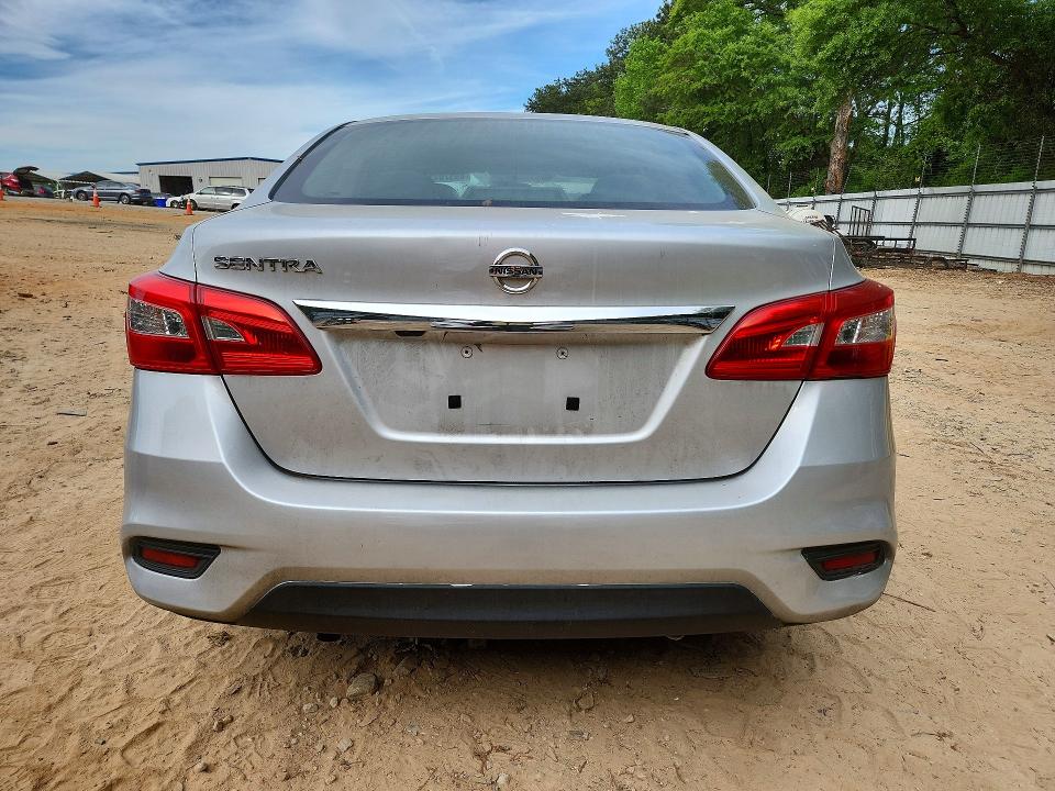 49579716 :رقم المزاد ، 3N1AB7AP2JY297818 vin ، 2018 Nissan Sentra مزاد بيع