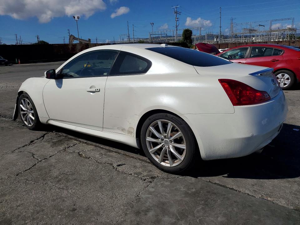 2015 Infiniti Q60 Coupe მანქანა იყიდება აუქციონზე, vin: JN1CV6EK0FM870654, აუქციონის ნომერი: 48174146