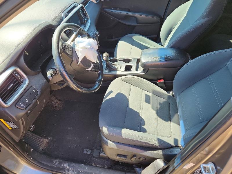 48810516 :رقم المزاد ، 5XYPGDA56HG232135 vin ، 2017 Kia Sorento مزاد بيع