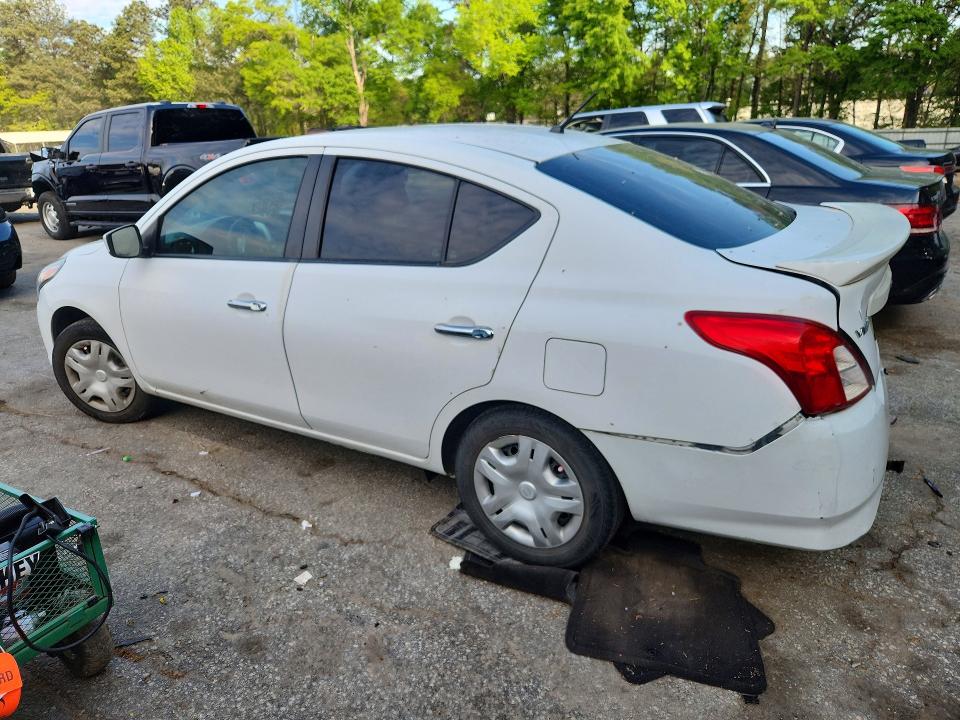 48800456 :رقم المزاد ، 3N1CN7AP3HK467262 vin ، 2017 Nissan Versa مزاد بيع