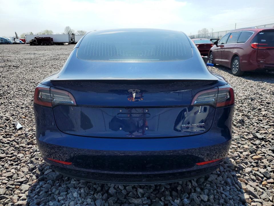 49290116 :رقم المزاد ، 5YJ3E1EB5JF072314 vin ، 2018 Tesla Model 3 مزاد بيع