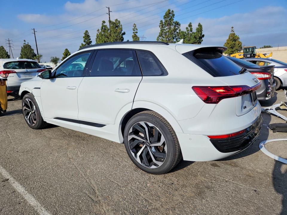 Продаж на аукціоні авто 2024 Audi Q8 E-tron, vin: WA15AAGE9RB048361, номер лоту: 51796746