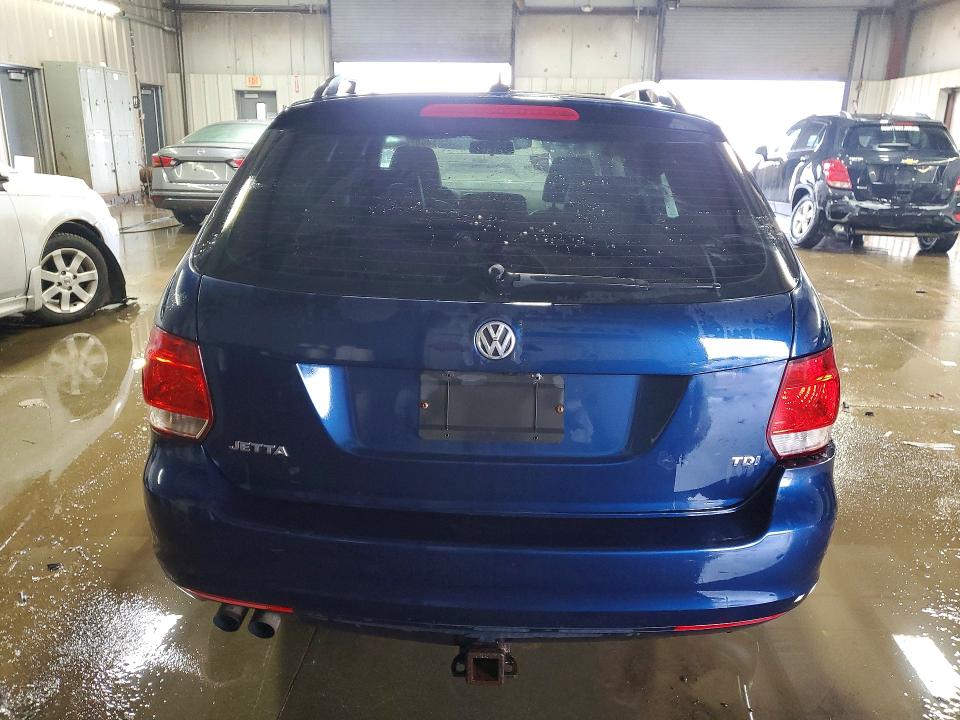 2014 Volkswagen Jetta მანქანა იყიდება აუქციონზე, vin: 3VWPL7AJ0EM601433, აუქციონის ნომერი: 49825066