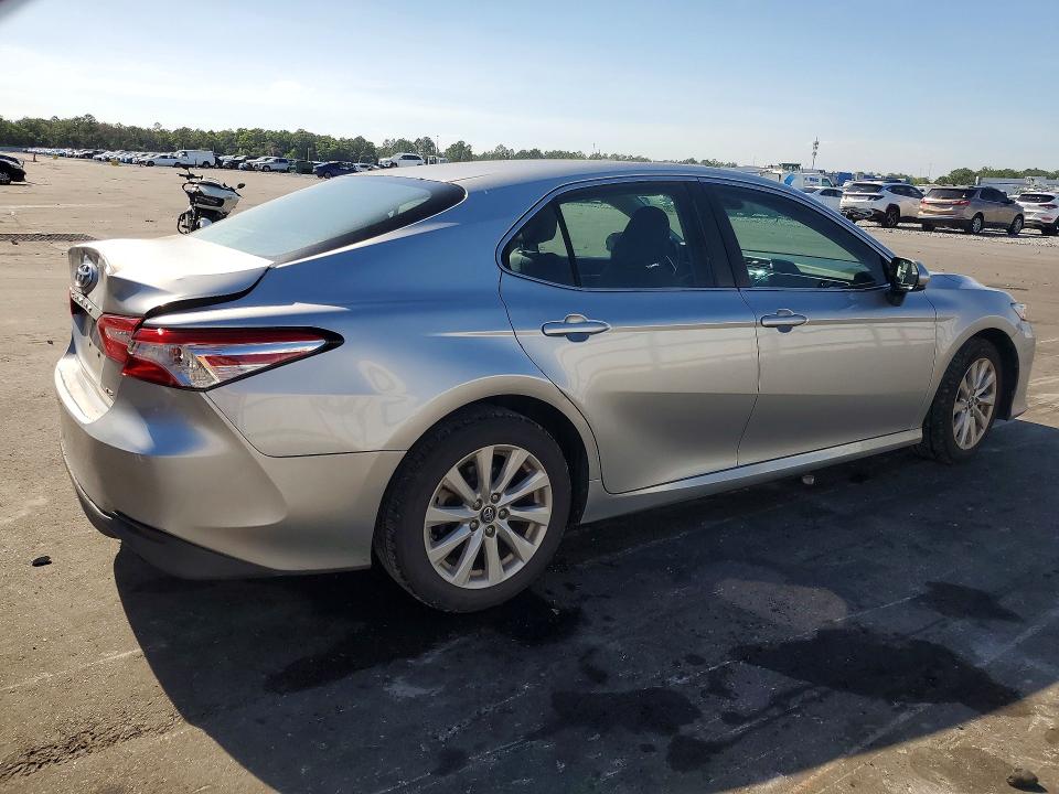 2018 Toyota Camry მანქანა იყიდება აუქციონზე, vin: 4T1B11HK4JU091457, აუქციონის ნომერი: 48777676