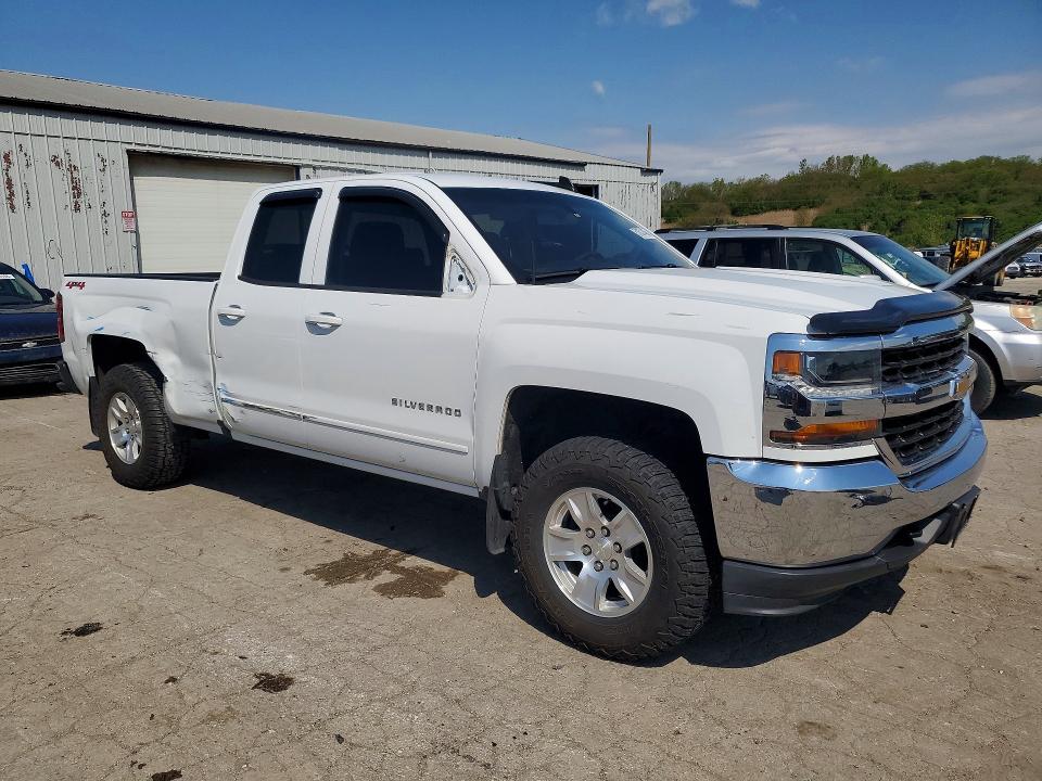 Продаж на аукціоні авто 2018 Chevrolet Silverado, vin: 1GCVKREC0JZ334467, номер лоту: 51631486