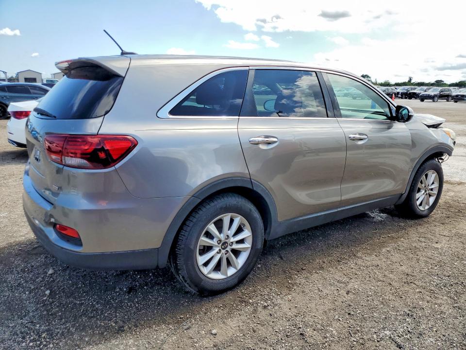 Продажа на аукционе авто 2019 Kia Sorento, vin: 5XYPG4A33KG438972, номер лота: 51317426