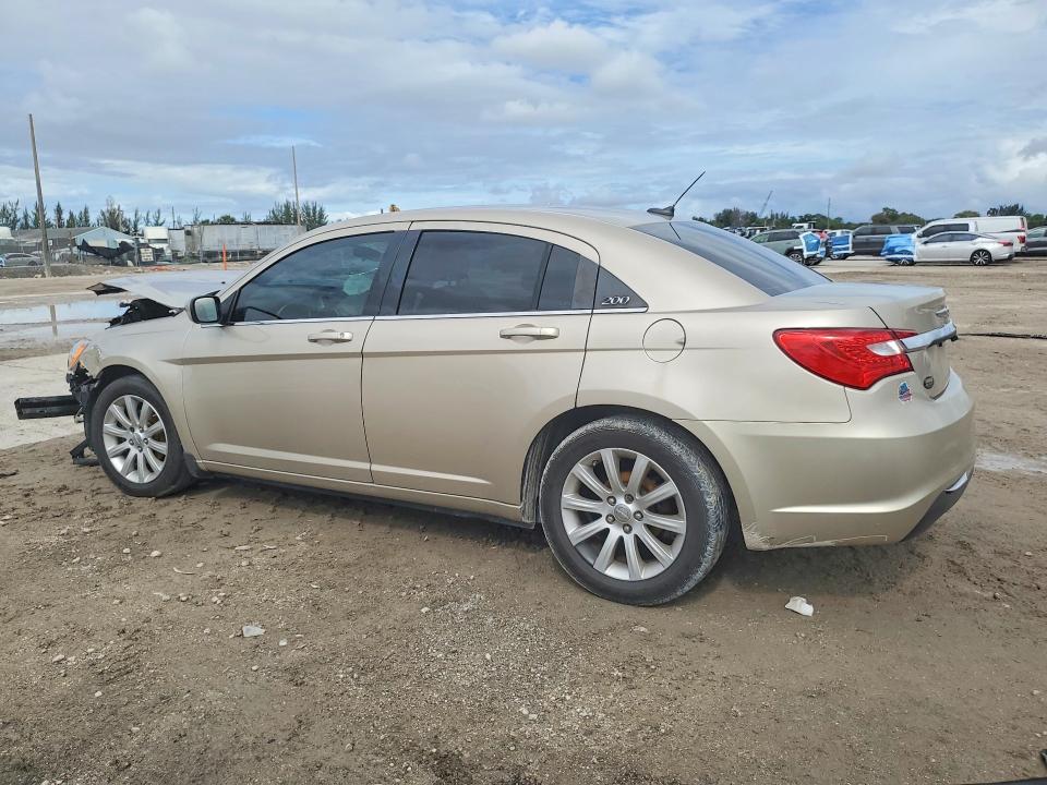 Продаж на аукціоні авто 2014 Chrysler 200, vin: 1C3CCBBB5EN159383, номер лоту: 49070946