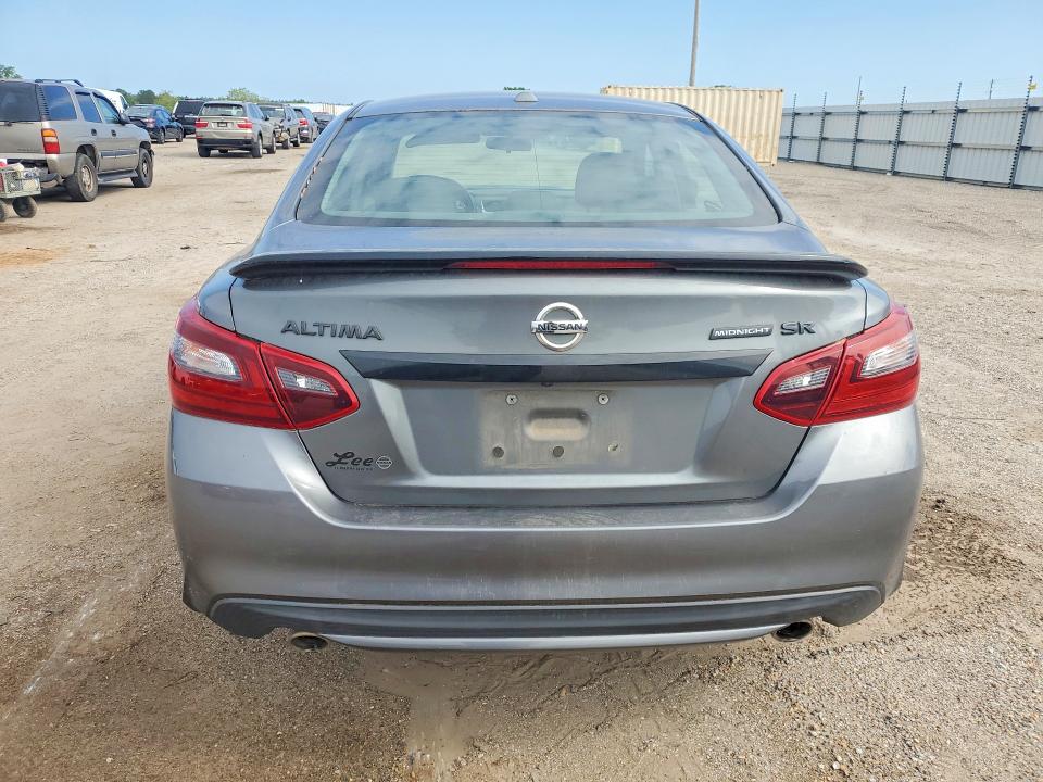 49054016 :رقم المزاد ، 1N4AL3AP8JC200543 vin ، 2018 Nissan Altima مزاد بيع