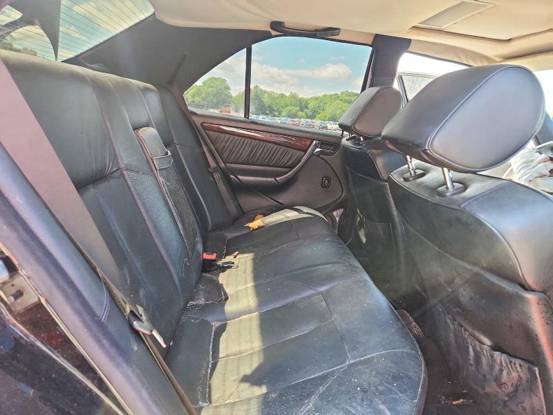 51778006 :رقم المزاد ، WDBHA24G8XA742569 vin ، 1999 Mercedes-benz C مزاد بيع