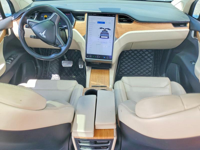 Продажа на аукционе авто 2018 Tesla Model X, vin: 5YJXCBE29JF136366, номер лота: 50615356