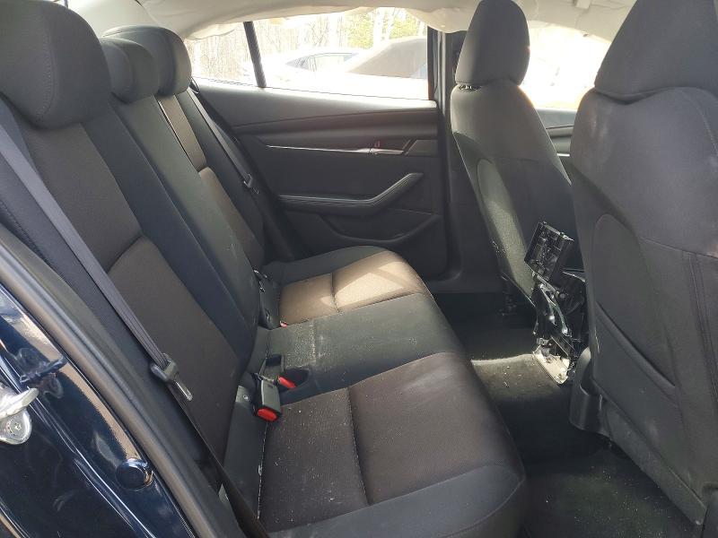 49800786 :رقم المزاد ، JM1BPAB77M1346227 vin ، 2021 Mazda 3 مزاد بيع