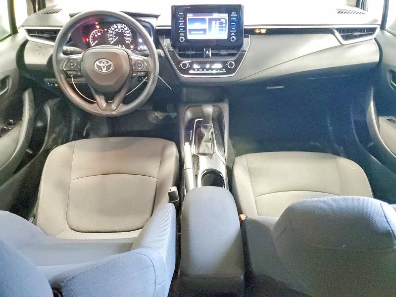 49626426 :رقم المزاد ، 5YFBPMBE1NP352229 vin ، 2022 Toyota Corolla مزاد بيع