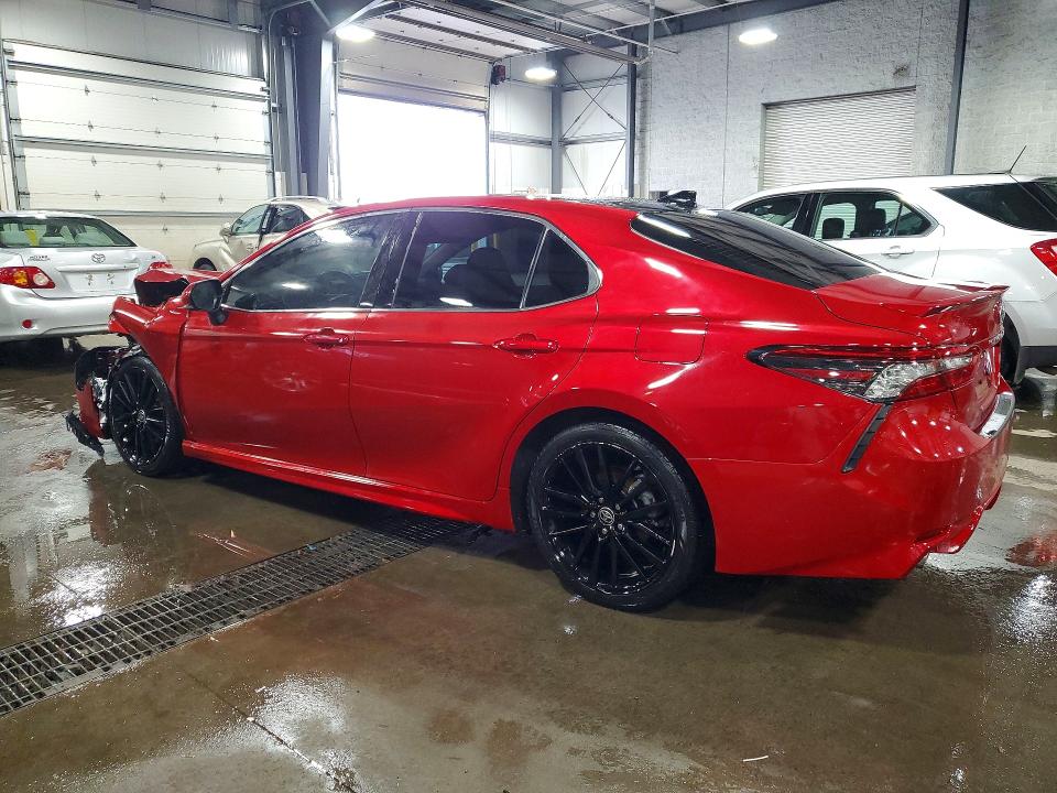 48700126 :رقم المزاد ، 4T1K61BK2NU056223 vin ، 2022 Toyota Camry مزاد بيع
