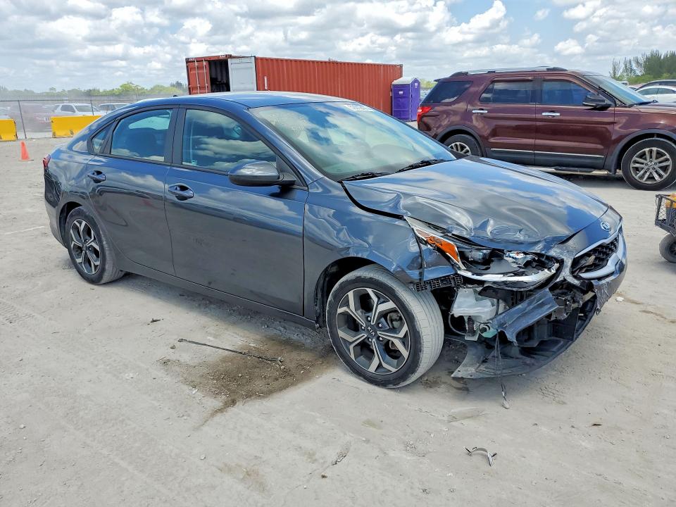 52012476 :رقم المزاد ، 3KPF24AD4ME276790 vin ، 2021 Kia Forte مزاد بيع