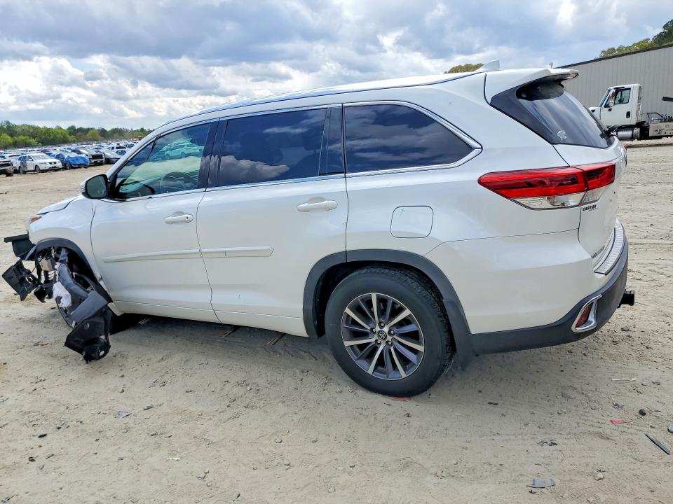 2018 Toyota Highlander მანქანა იყიდება აუქციონზე, vin: 5TDJZRFH3JS833253, აუქციონის ნომერი: 50329666