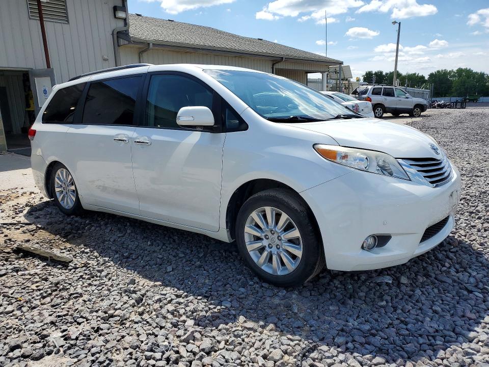2013 Toyota Seinna მანქანა იყიდება აუქციონზე, vin: 5TDYK3DCXDS283853, აუქციონის ნომერი: 51194716