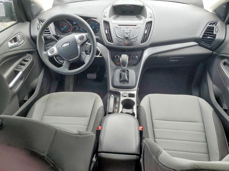 51618006 :رقم المزاد ، 1FMCU0GX6GUB75694 vin ، 2016 Ford Escape مزاد بيع