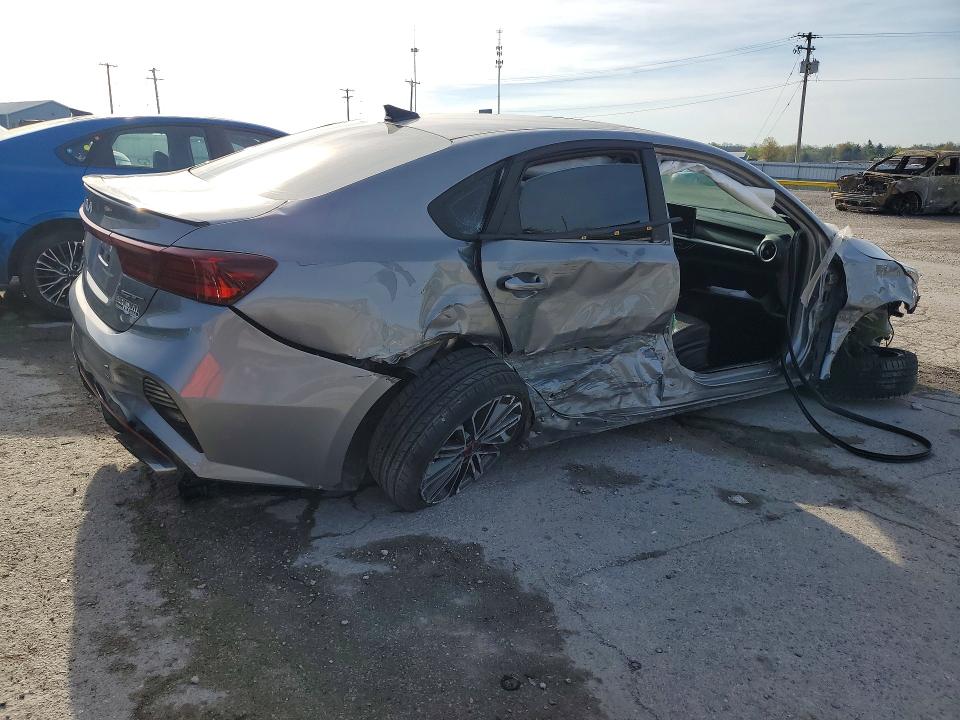 49332286 :رقم المزاد ، 3KPF44AC4NE485546 vin ، 2022 Kia Forte مزاد بيع