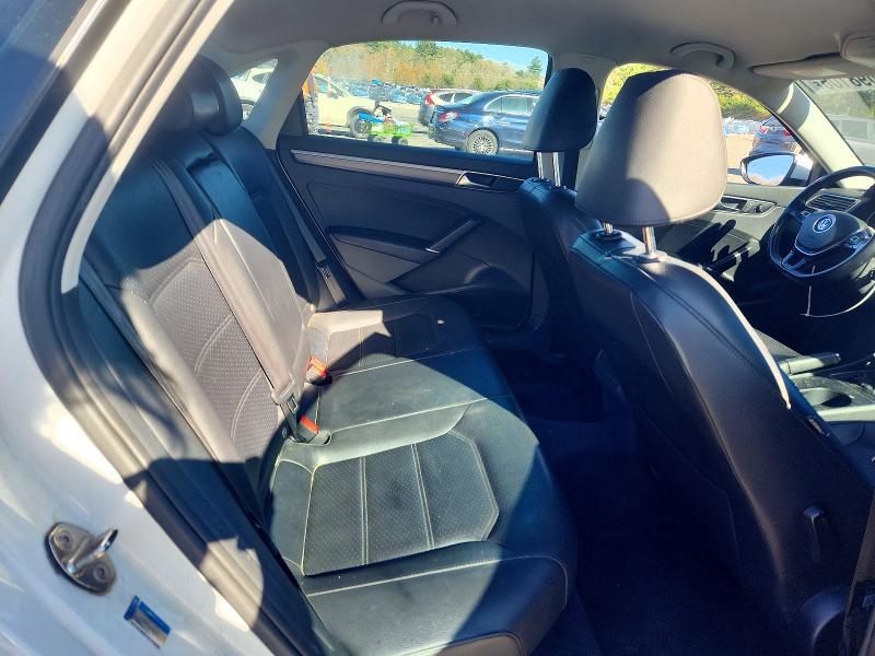 51098106 :رقم المزاد ، 1VWAA7A31JC032312 vin ، 2018 Volkswagen Passat مزاد بيع