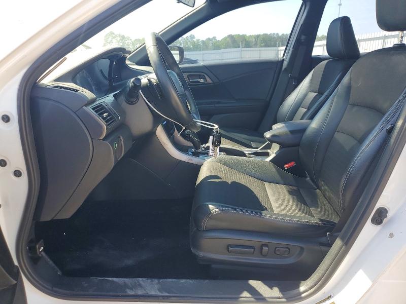 Продажа на аукционе авто 2017 Honda Accord, vin: 1HGCR2F52HA102828, номер лота: 49979086