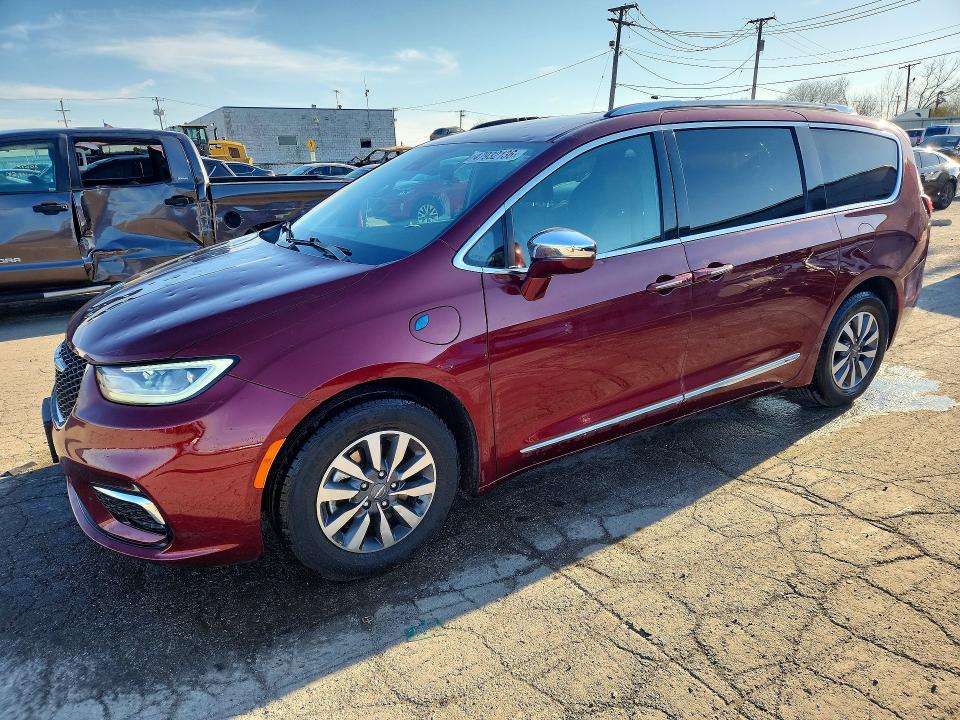 Продаж на аукціоні авто 2021 Chrysler Pacifica, vin: 2C4RC1S70MR579050, номер лоту: 47932136