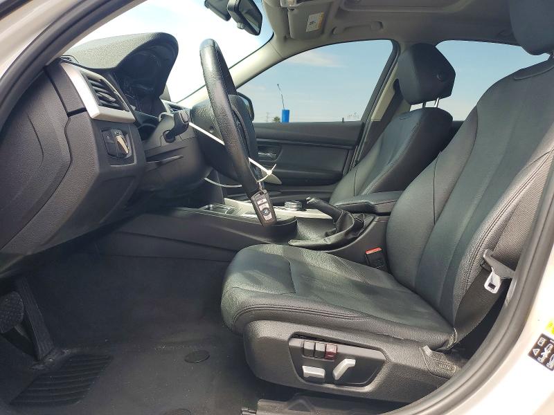 Продаж на аукціоні авто 2017 Bmw 320, vin: WBA8A3C38HK692142, номер лоту: 51678366