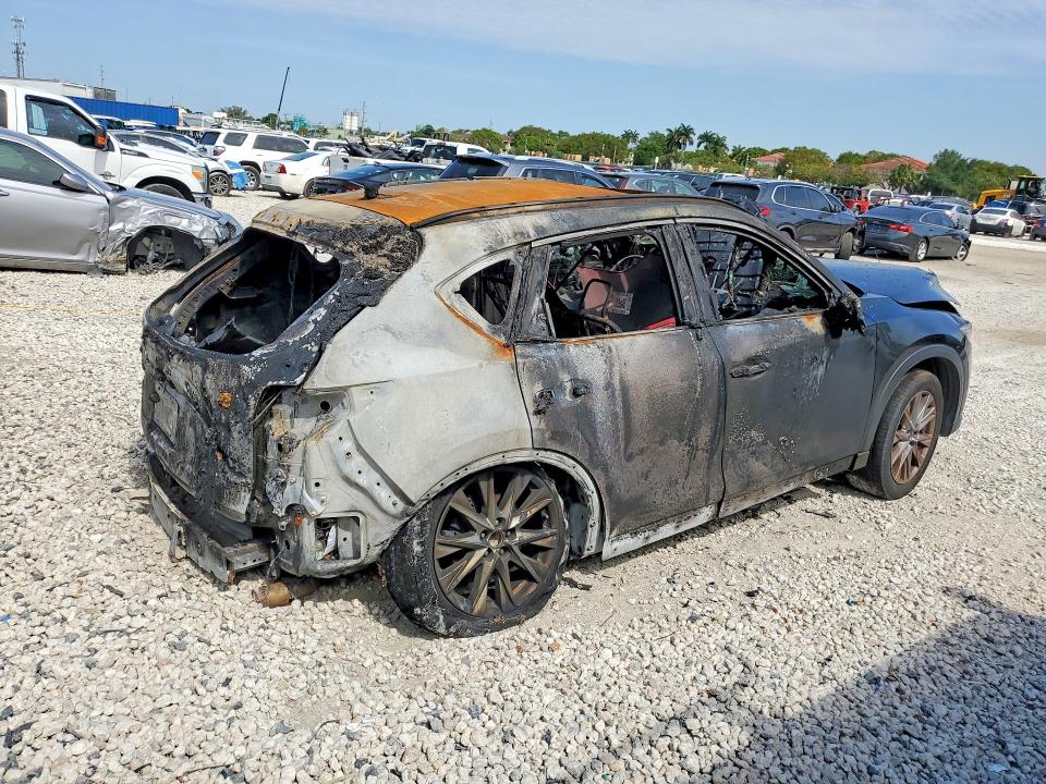 Продаж на аукціоні авто 2020 Mazda Cx-5, vin: JM3KFADM2L0800983, номер лоту: 51948316