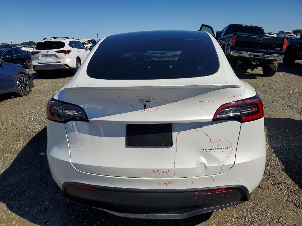 Продаж на аукціоні авто 2022 Tesla Model Y, vin: 7SAYGDEE0NF523105, номер лоту: 49839816