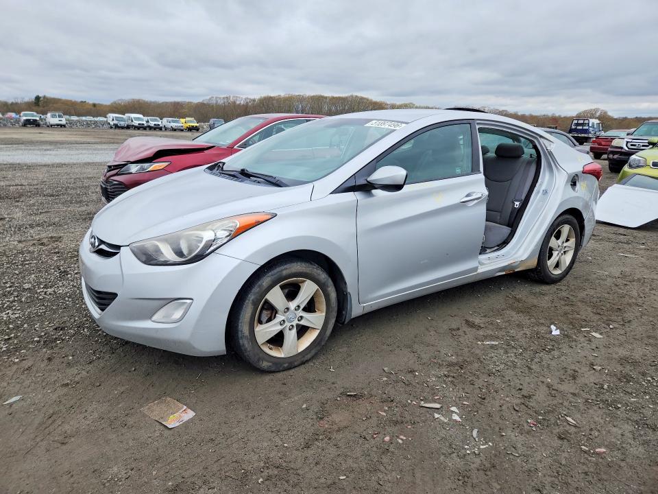2013 Hyundai Elantra მანქანა იყიდება აუქციონზე, vin: KMHDH4AE0DU582770, აუქციონის ნომერი: 51897496