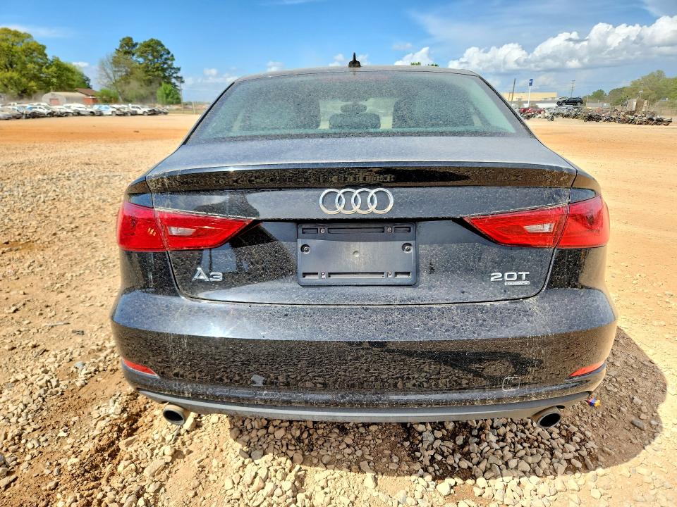 48574036 :رقم المزاد ، WAUBFGFF7F1020080 vin ، 2015 Audi A3 مزاد بيع