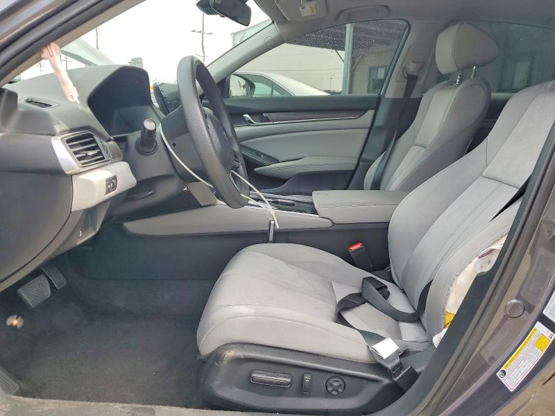 Продажа на аукционе авто 2018 Honda Accord, vin: 1HGCV1F47JA073880, номер лота: 50336956
