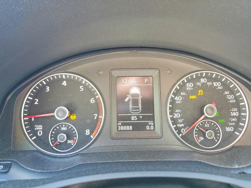 2014 Volkswagen Eos მანქანა იყიდება აუქციონზე, vin: WVWBW8AH8EV005919, აუქციონის ნომერი: 48924096