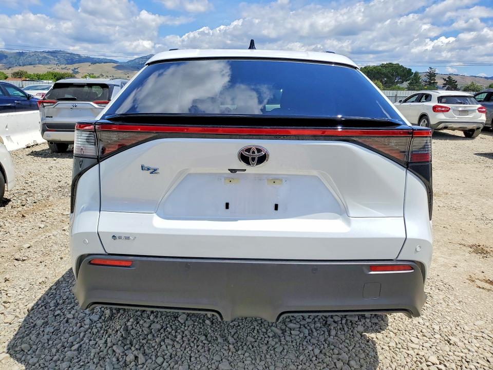 Продаж на аукціоні авто 2026 Toyota Bz, vin: JTMBFAEB4TA002274, номер лоту: 51200866