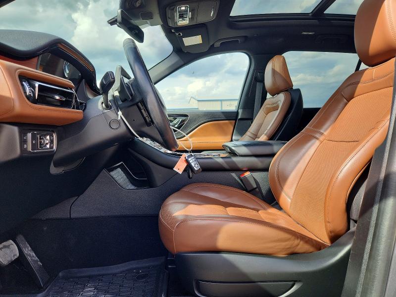 48323066 :رقم المزاد ، 5LMYJ8XY8NNL01418 vin ، 2022 Lincoln Aviator مزاد بيع