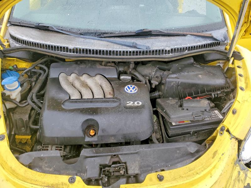 49860926 :رقم المزاد ، 3VWBB21CX2M428128 vin ، 2002 Volkswagen New Beetle مزاد بيع